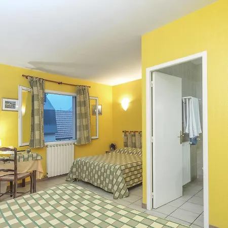 Hotel De L'isard 2*