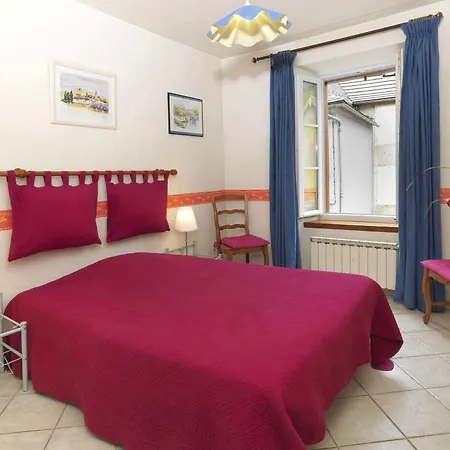 Hotel De L'isard
